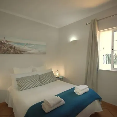 Na With Private Pool And Close To The * Gale (Albufeira)