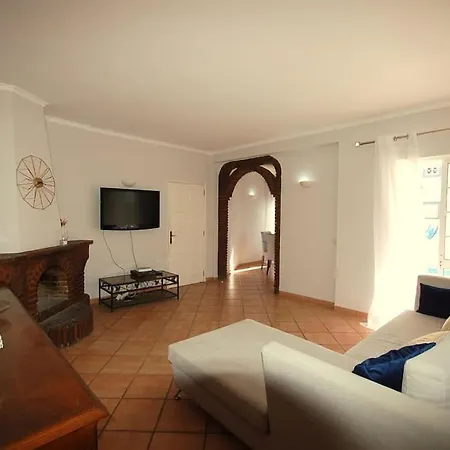 Na With Private Pool And Close To The *